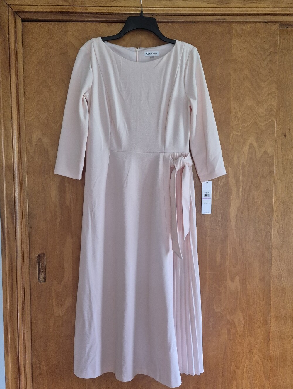 Calvin Klein Women's Chic Pale Pink Midi Dress with Pleated Side Panel,  size 6